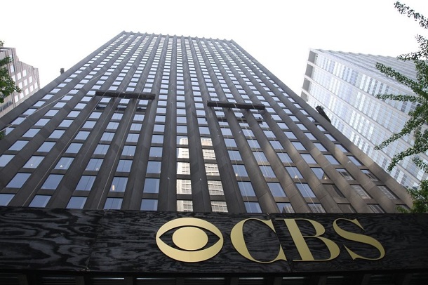 Керівник CBS йде з посади через звинувачення в домаганнях