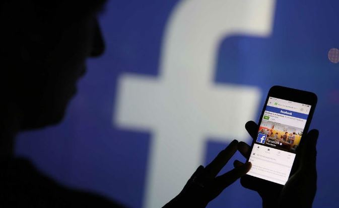 Німеччина забороняє Facebook збирати дані про користувачів на інших сайтах