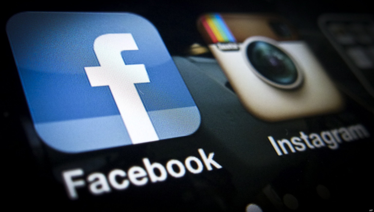 У роботі Facebook та Instagram стався наймасштабніший збій за всю історію — BBC