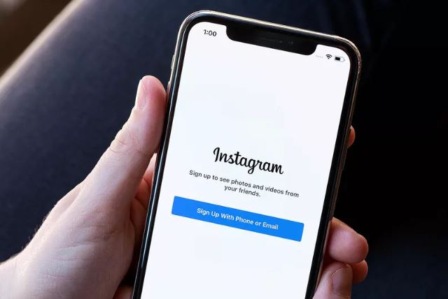 Instagram, WhatsApp і Facebook відновили роботу після чергового збою