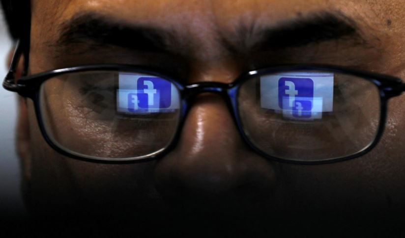 Facebook передає пости користувачів стороннім компаніям, які допомагають навчати алгоритми