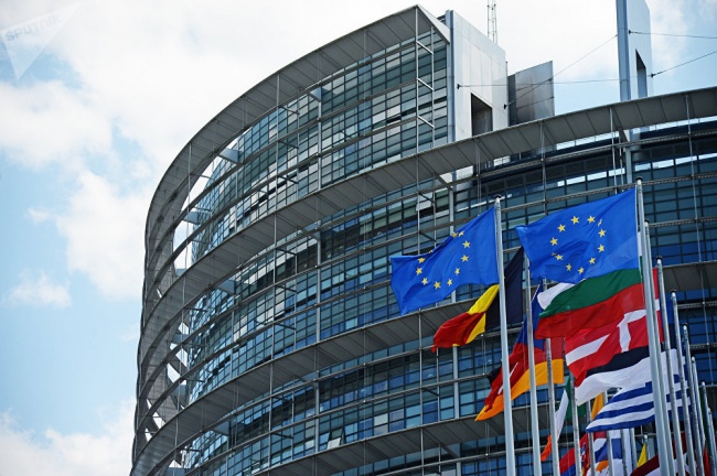 У Єврокомісії застерігають від маніпуляцій перед виборами до Європарламенту