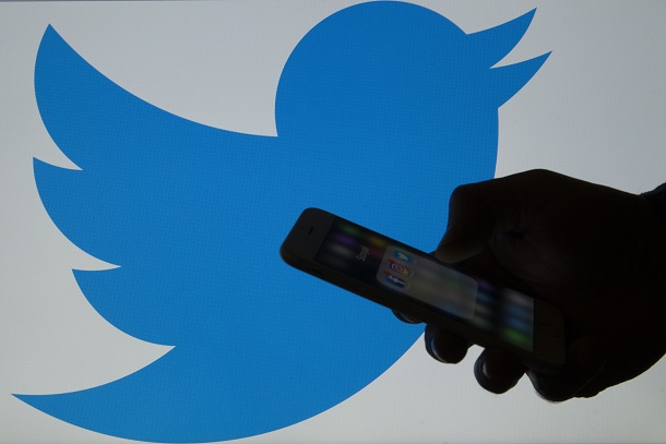 Twitter дозволив залучати у прямі ефіри до трьох користувачів