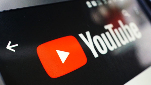 Гендиректорка YouTube вибачилася перед ЛГБТ-спільнотою, але образливе відео видаляти не будуть