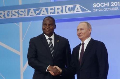 Росія розгорнула «фабрики тролів» в Африці. Facebook їх викрила