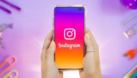Instagram почала впроваджувати у веб-версію приватні повідомлення