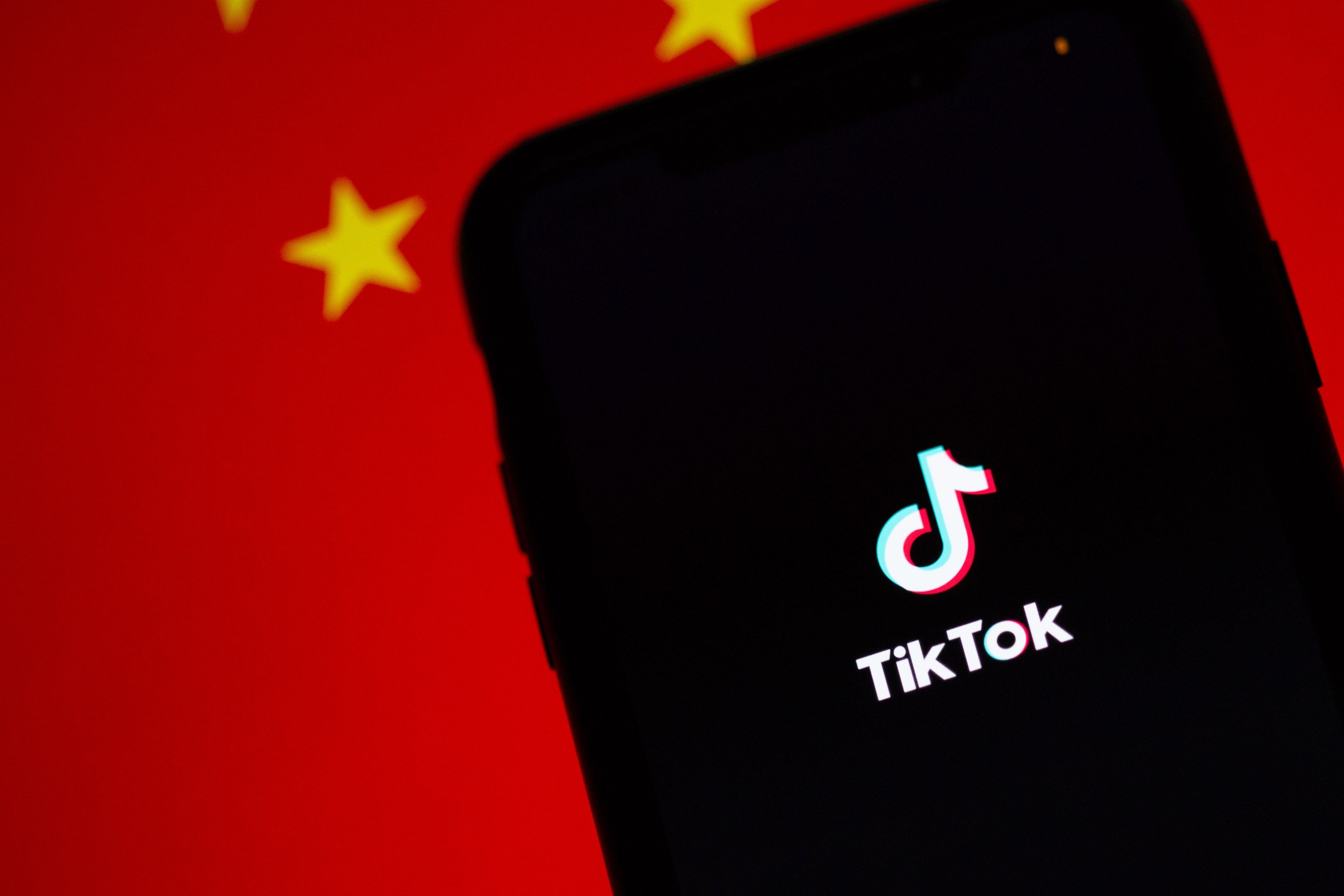 Китай звинуватив США у «цькуванні» через ситуацію з соцмережею TikTok