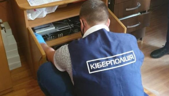 У Миколаєві викрили нелегальних розповсюджувачів контенту телеканалів - кіберполіція