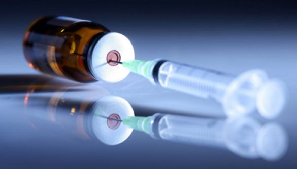 AstraZeneca відновила випробування вакцини від COVID-19 після перевірки її безпечності