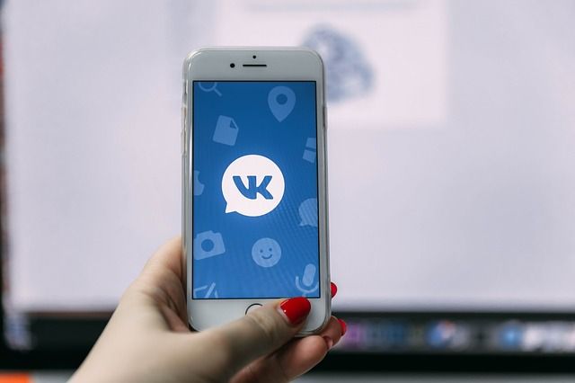 Українські фахівці з кібербезпеки працюють над блокуванням «ВКонтакте» — РНБО