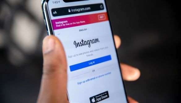 Instagram почав маркувати сторінки державних ЗМІ