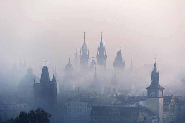 Чехія вводить локдаун через спалах коронавірусу