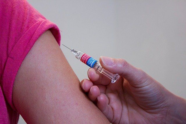Великий день науки. Фармкомпанія Pfizer відзвітувала про ефективність своєї вакцини від COVID-19 на рівні 90%