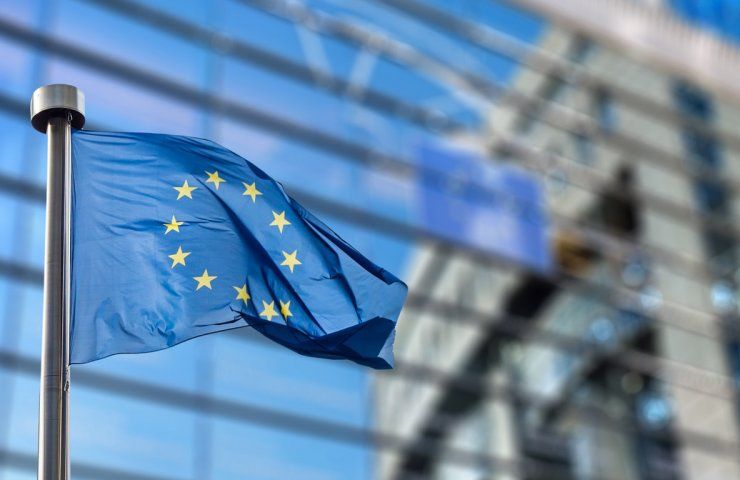 Єврокомісія пропонує вводити санкції за поширення дезінформації