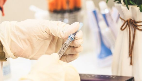 Європейський регулятор схвалив використання вакцини Pfizer