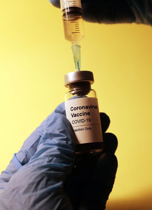 В Іспанії створять реєстр тих, хто відмовився від вакцини від коронавірусу