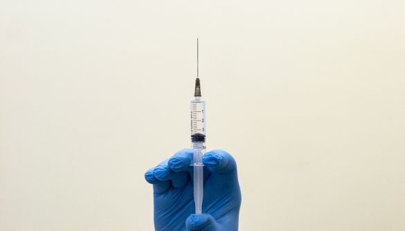 СБУ розслідує ввезення в Україну сильнодіючих лікарських засобів під виглядом вакцини Pfizer