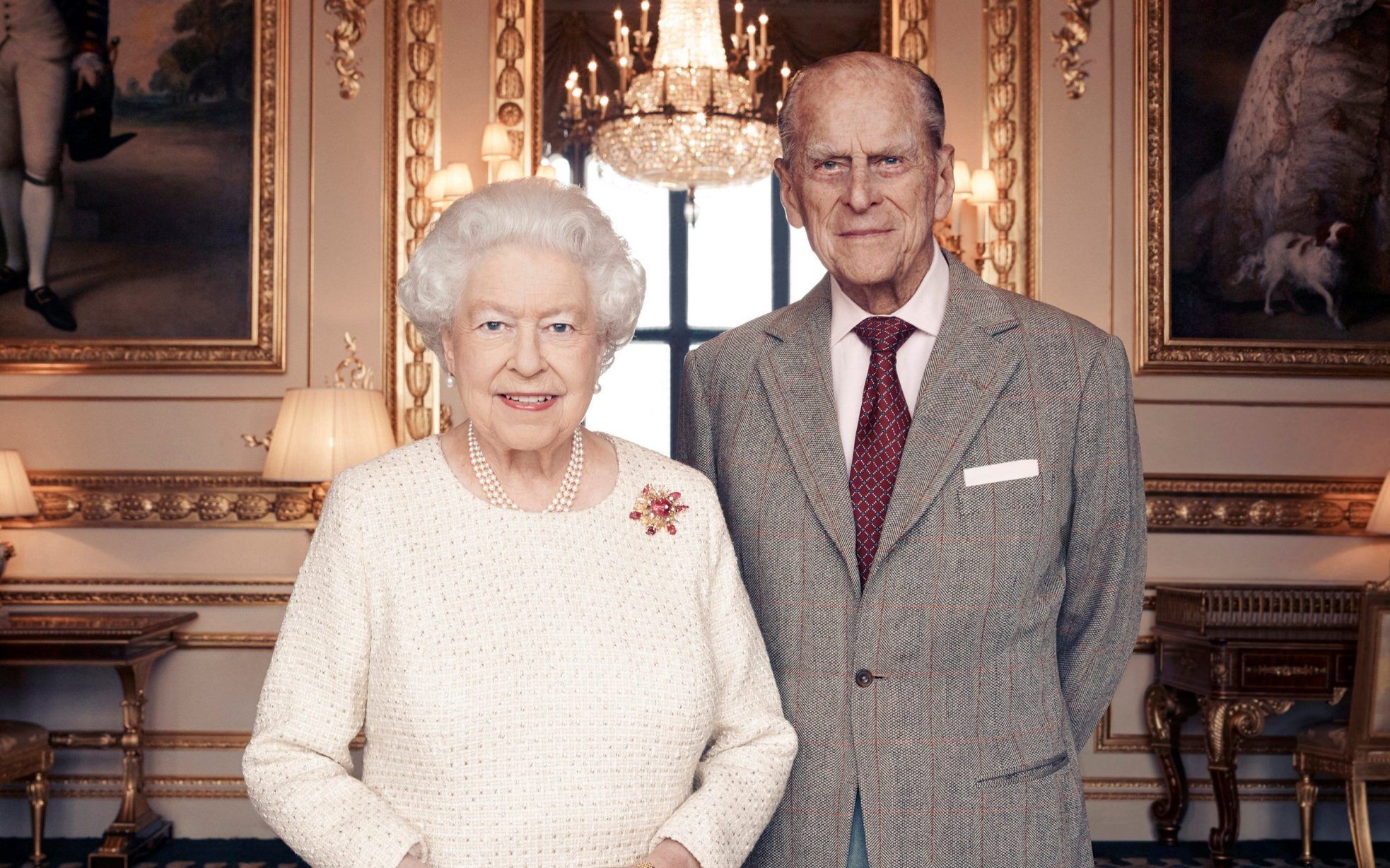 Королева Великої Британії та її чоловік вакцинувалися від коронавірусу