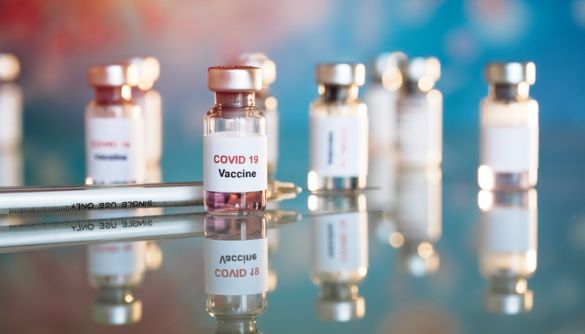 Більше 52% українців виступають проти ввезення російської вакцини від СOVID-19 – опитування