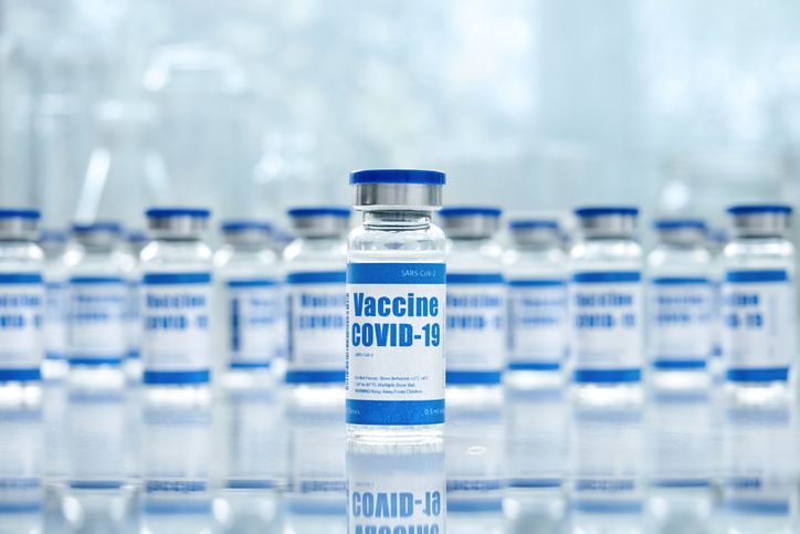 Індія поставить до України 500 тис. доз COVID-вакцини розробки Oxford-AstraZeneca