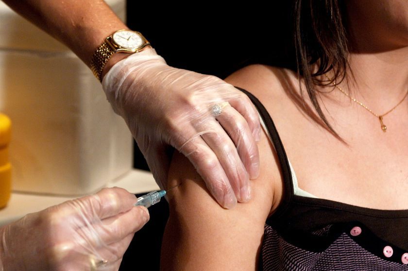 Росія розгорнула кампанію з підриву довіри до західних вакцин від коронавірусу – ЗМІ