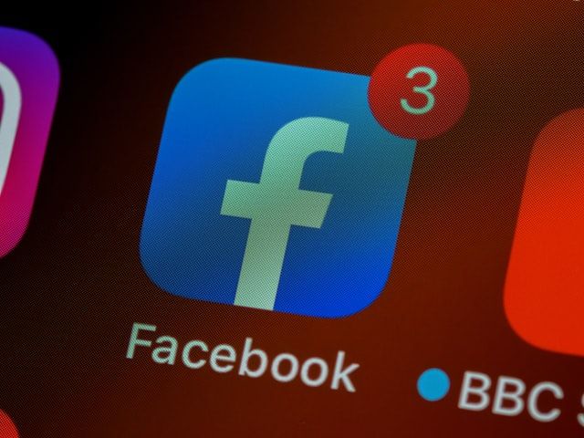 Facebook запускає функцію інформаційних бюлетенів, корисну для журналістів та письменників