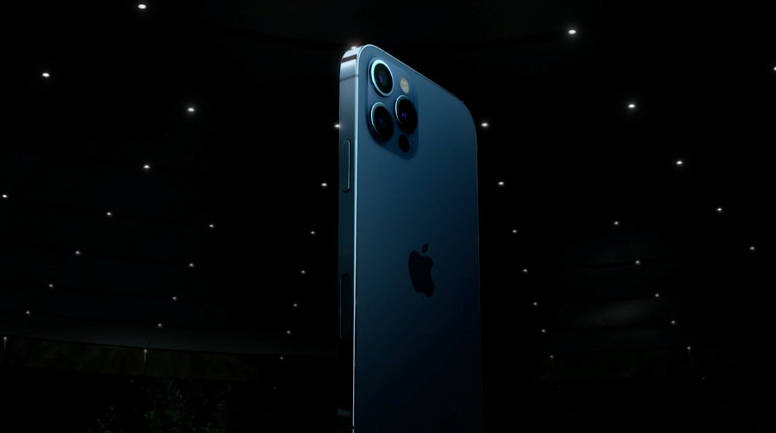 Бразилія оштрафувала Apple на $2 млн за відсутність зарядного пристрою до iPhone 12