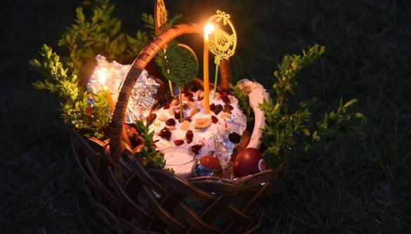 В мережі поширюють фейк про те, що в Україні скасували святкування Великодня та травневих свят