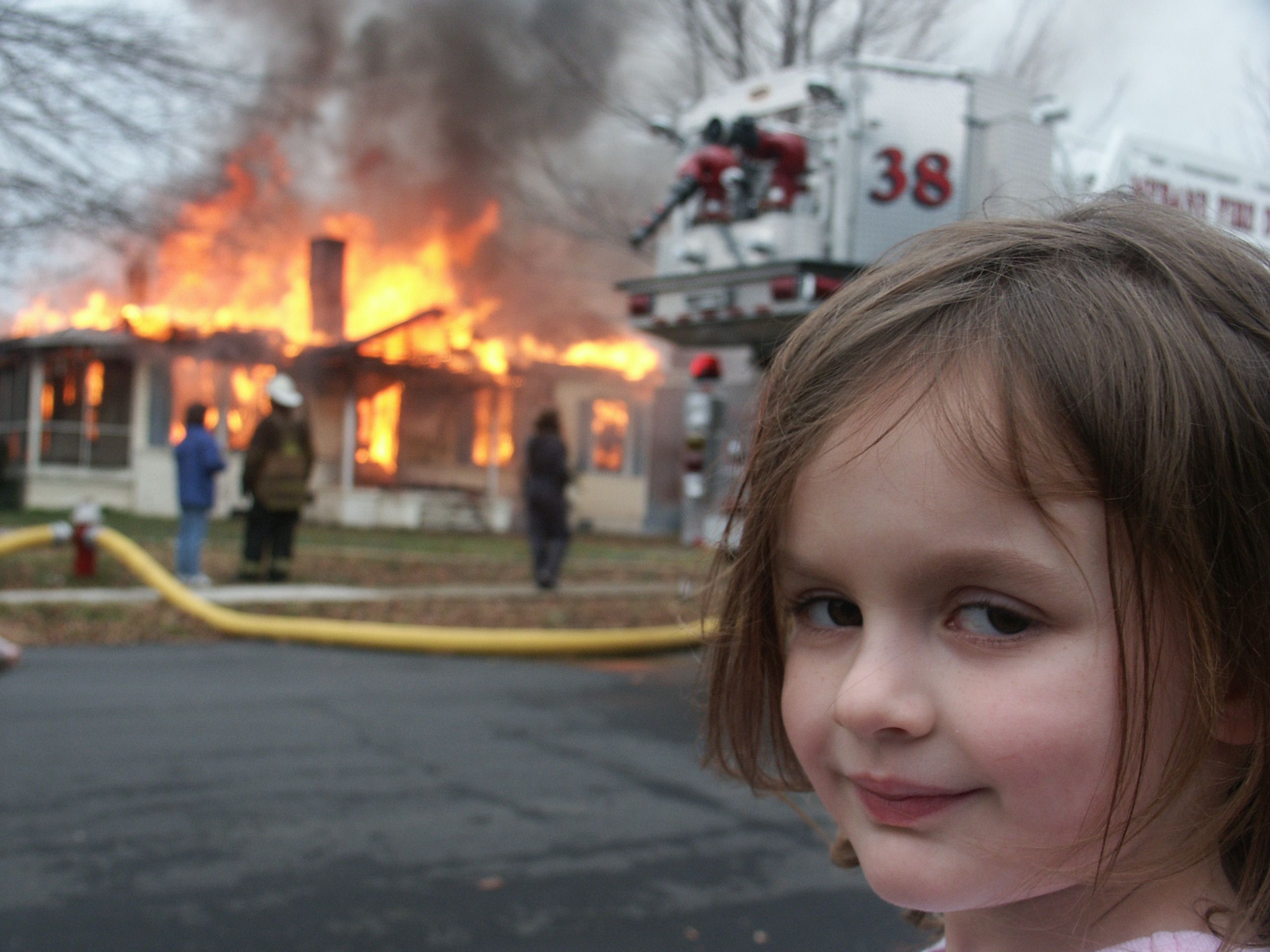 «Дівчина-катастрофа» продала своє знамените фото як NFT за 488 тисяч доларів
