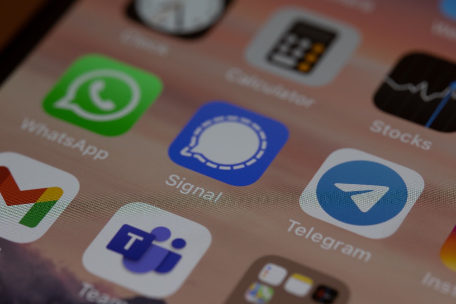 Московський суд виніс два штрафи компанії Telegram
