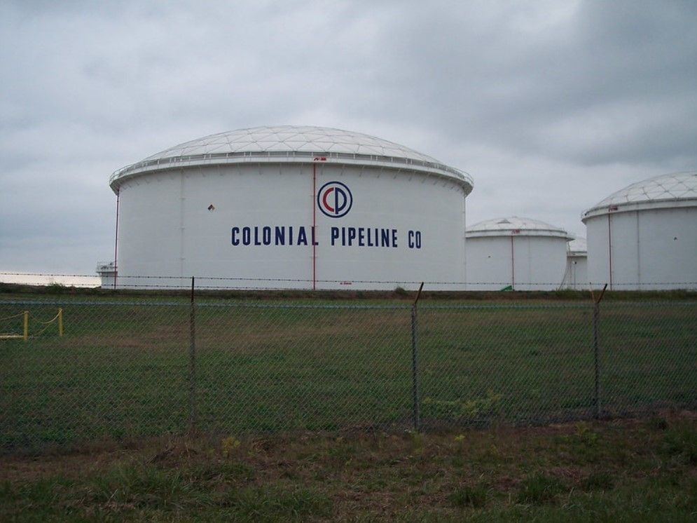 Компанія Colonial Pipeline заплатила хакерам майже 5 мільйонів доларів викупу — Bloomberg