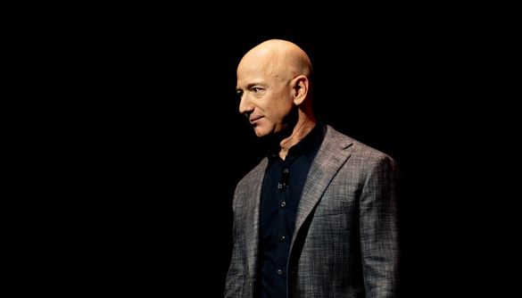 Безос покинув посаду гендиректора Amazon у 27-у річницю заснування компанії