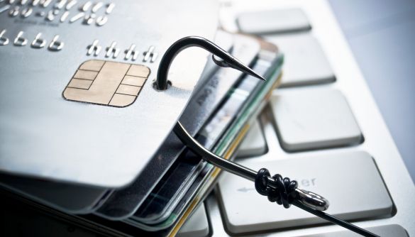Російські хакери виклали в даркнеті дані 1 млн кредитних карт