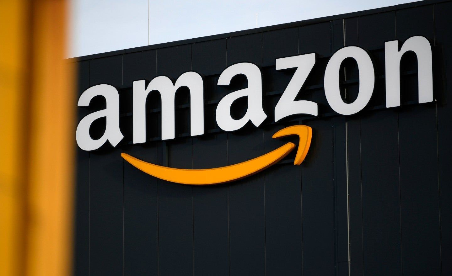 Amazon відтермінувала повернення працівників до офісу до січня 2022 року