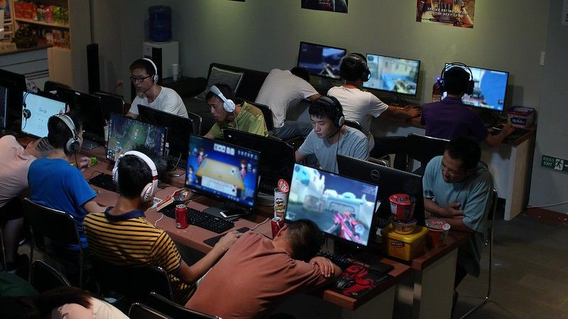 Китай обмежив неповнолітніх геймерів: їм можна грати в ігри тільки три години в тиждень, плюс на свята