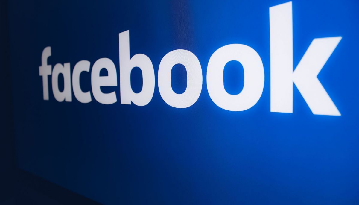 Українські користувачі скаржаться на збій в роботі Facebook