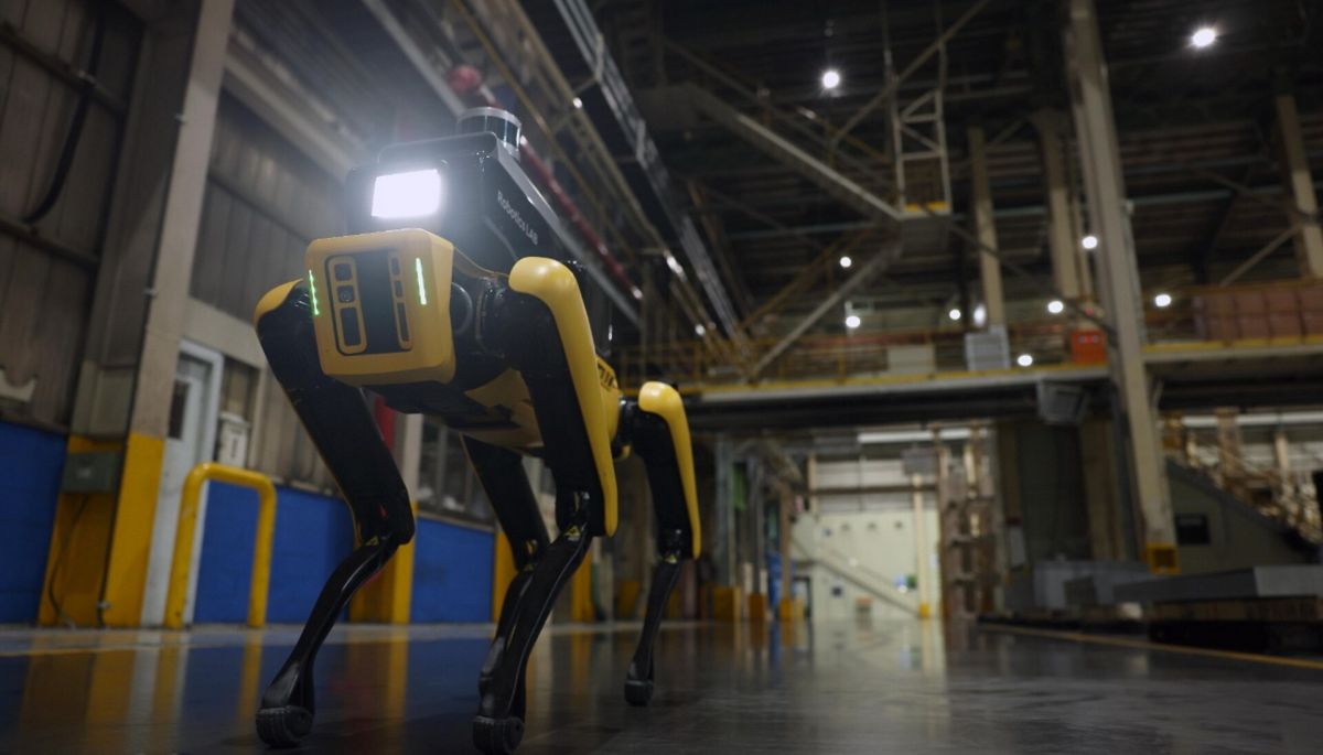 Робособаки Boston Dynamics охороняють заводи Hyundai замість людей (ВІДЕО)