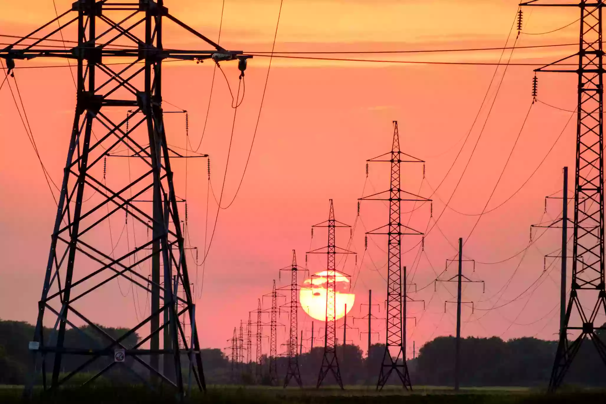 Фейк: Усім потрібно від'єднатися від електромережі, бо Україна переходить на іншу енергосистему