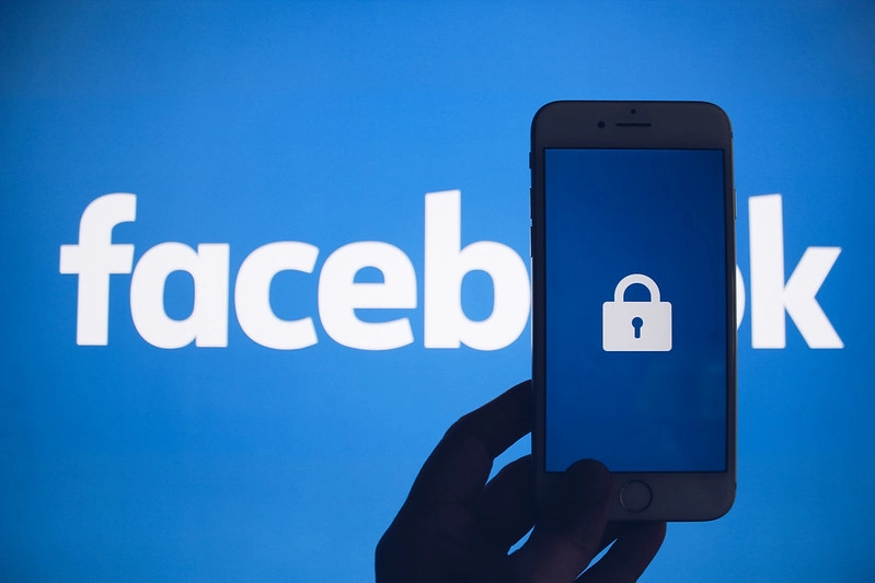 У Росії заборонили Facebook та Instagram