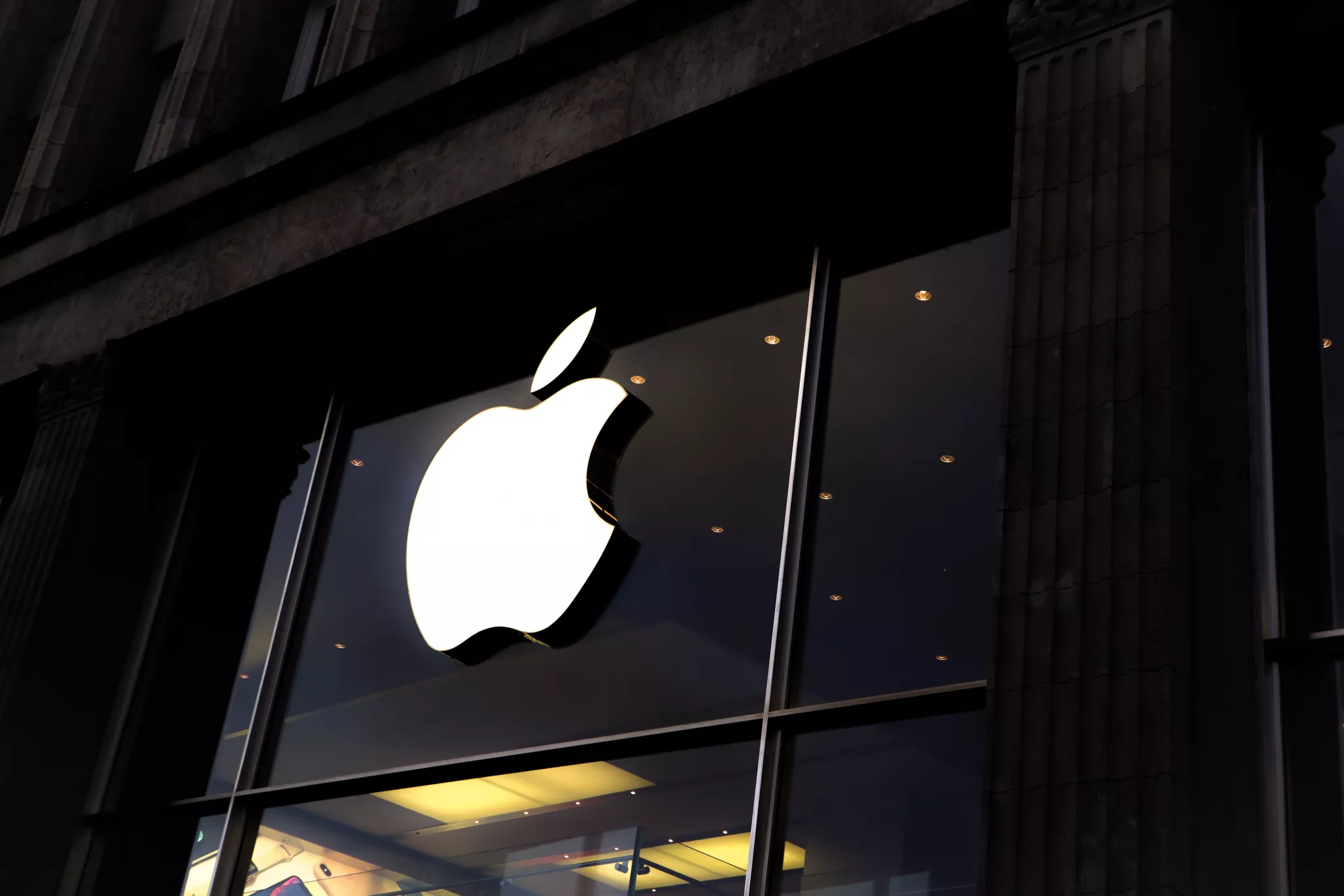 The Verge: Apple видаляє застарілі додатки з App Store