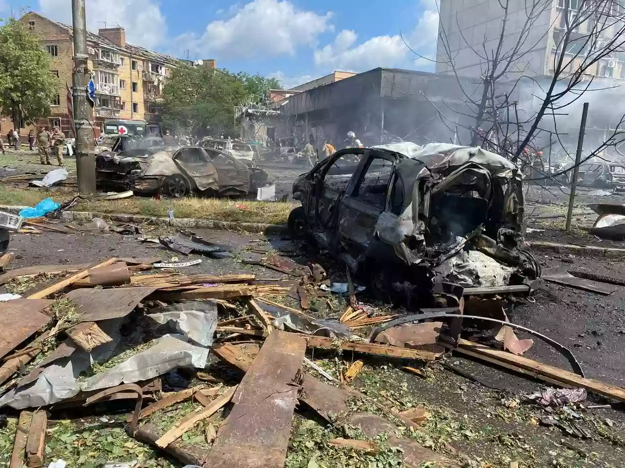 Фейк: Росія вдарила ракетами по військовій частині у місті Гайсин