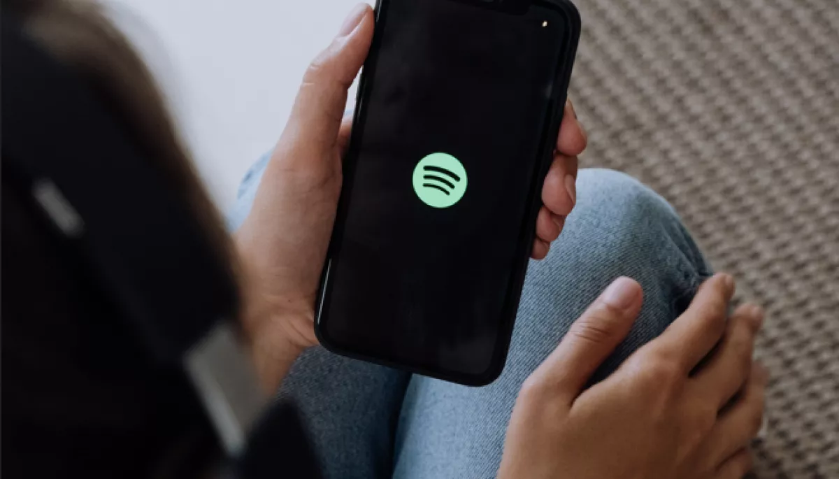 Spotify вперше скасовує відразу понад 10 подкастів