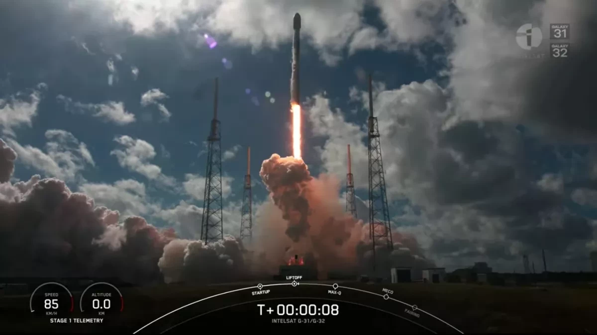 SpaceX запустила на орбіту телекомунікаційні супутники