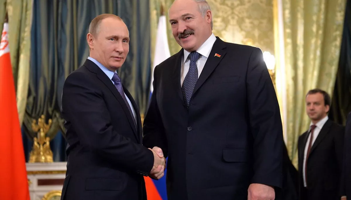 Хакери виявили, що Лукашенко, ймовірно, підробляв тести на ковід перед зустрічами з Путіним