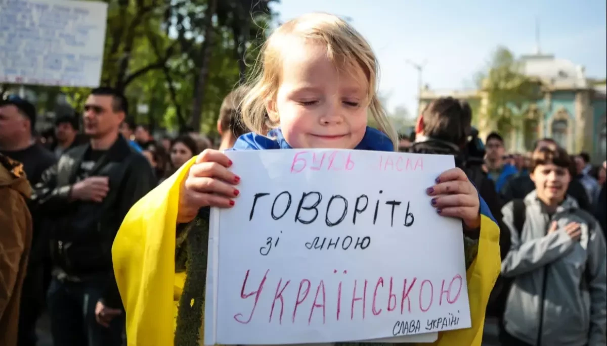 Опитування у «Києві Цифровому»: Третина киян перейшли на українську після 24 лютого