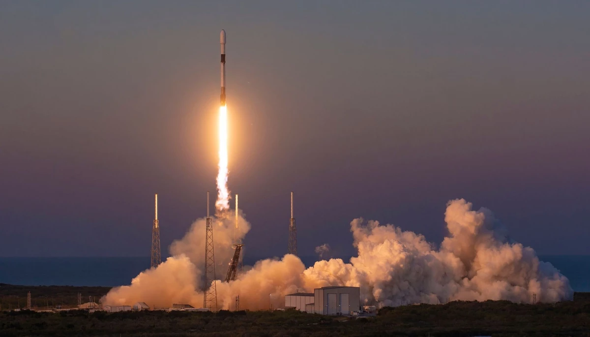SpaceX запустила супутники нового покоління для покращення системи інтернету Starlink