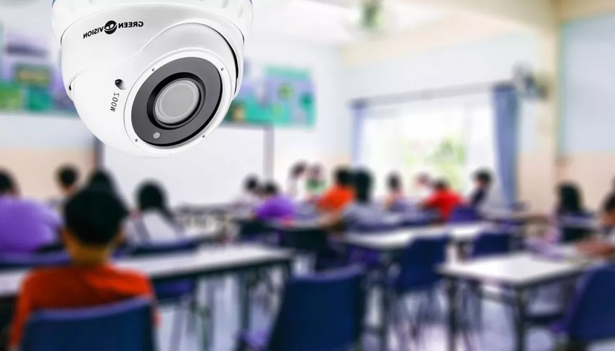 В Україні обговорюють доцільність запровадження відеофіксації у школах