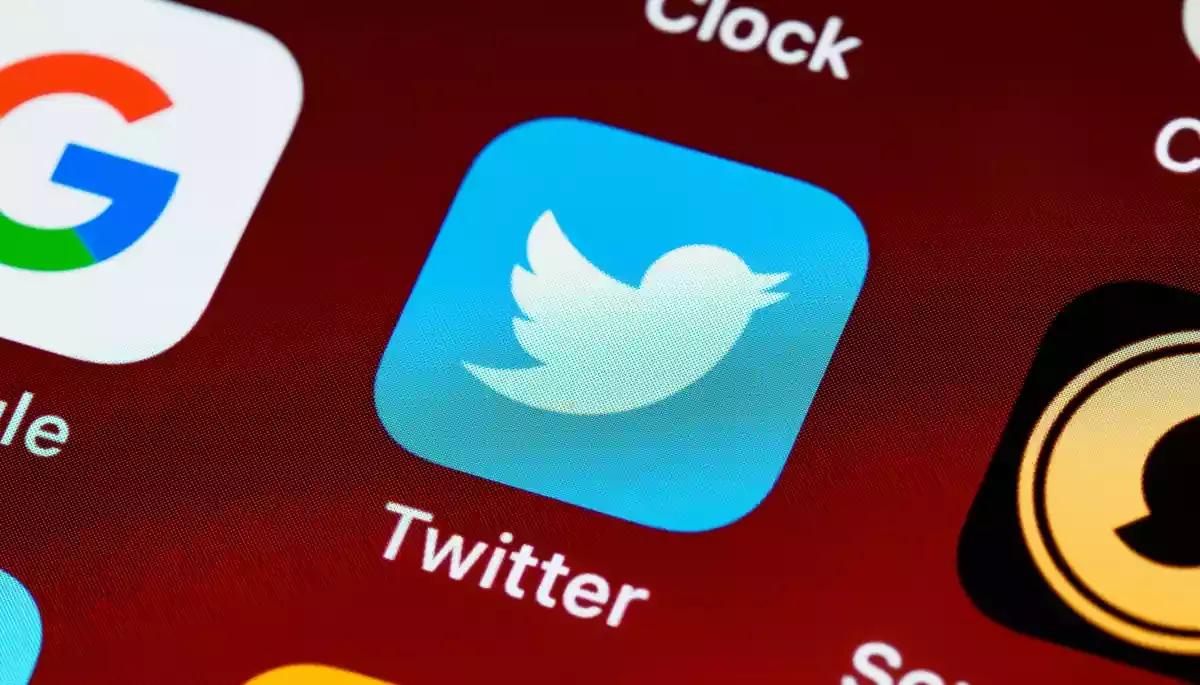 У роботі Twitter стався глобальний збій