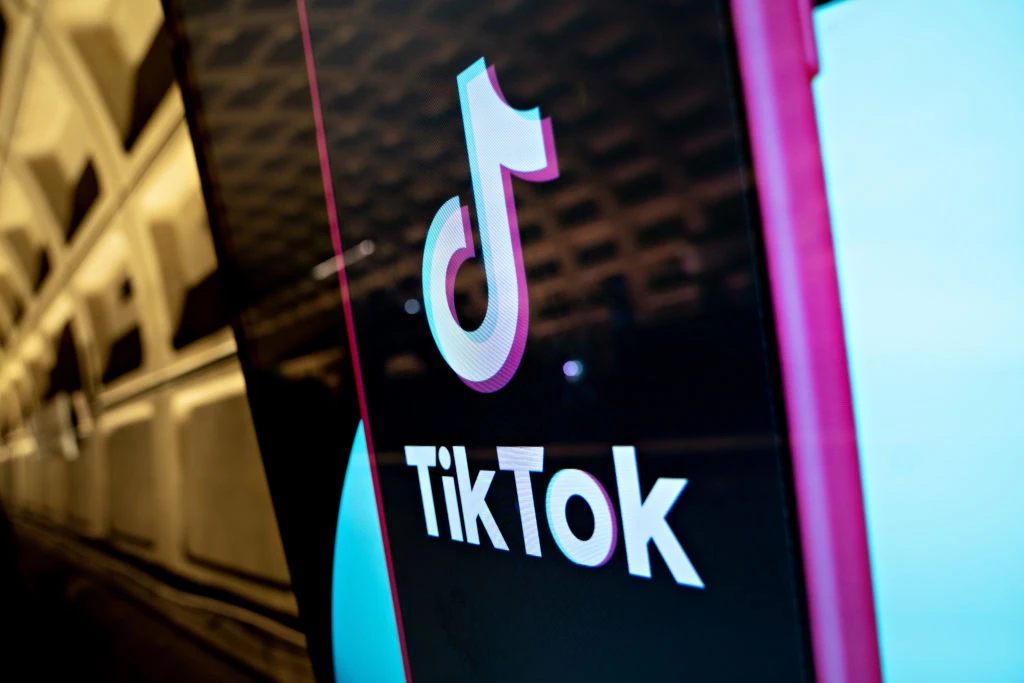 CNN: НАТО заборонило використовувати TikTok на робочих пристроях співробітників