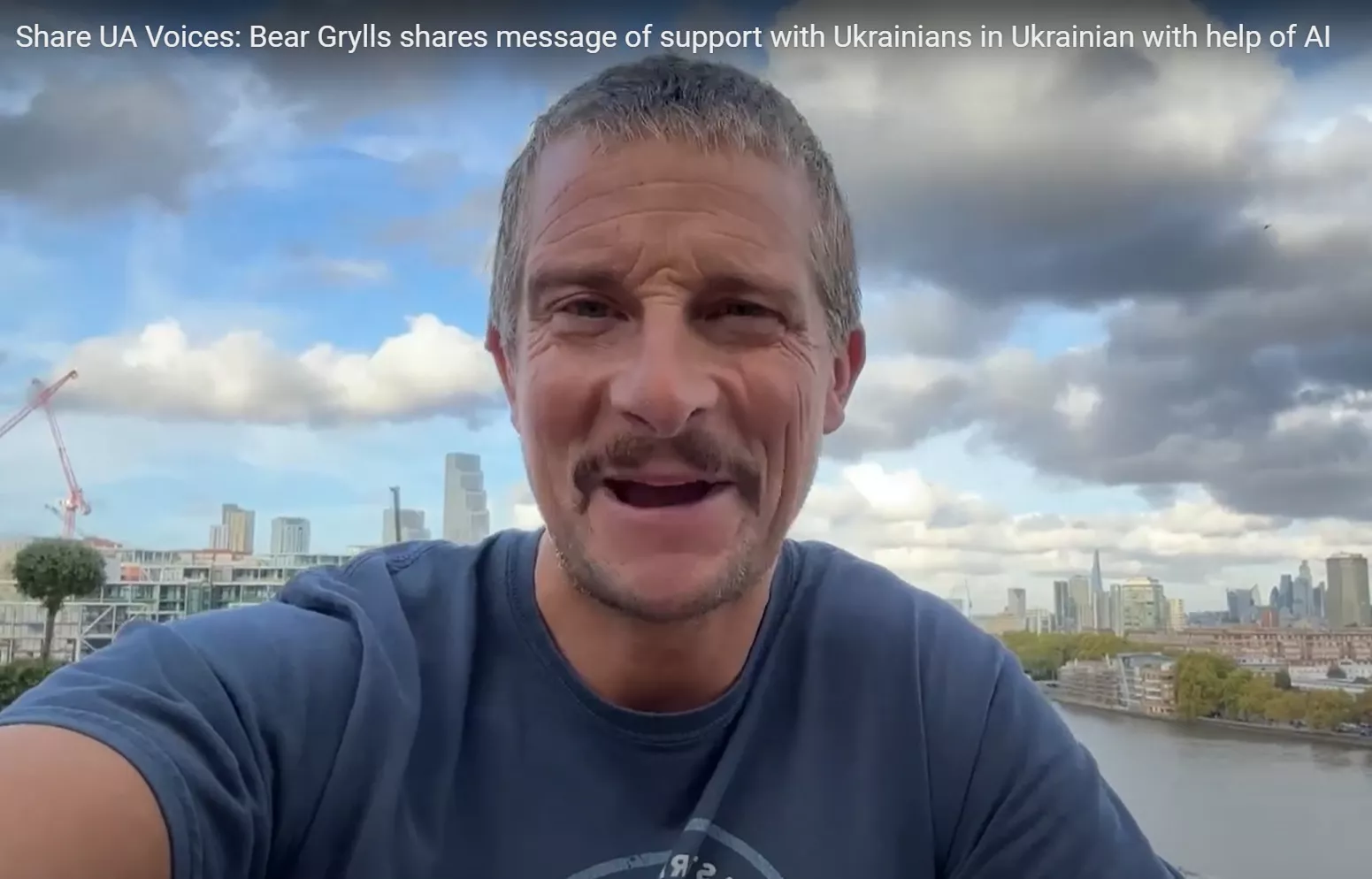 Британський мандрівник Беар Ґріллз за допомогою ШІ звернувся до аудиторії українською